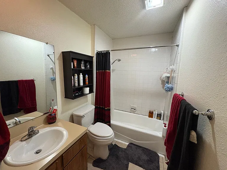 8811 Pineridge Dr #B — Photo 8