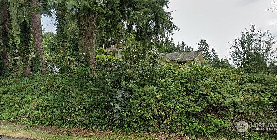1st image of 16249 NE 143rd Street