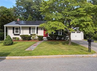 11 Beauregard Ave, Lincoln, RI 02865