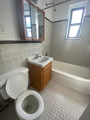 Rented by Contact Realty | media 3