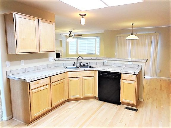3rd image of 3835 Aspen Hollow Ct