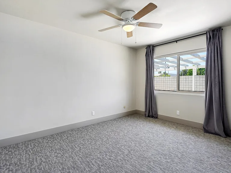 1539 W Stanford St #B — Photo 13
