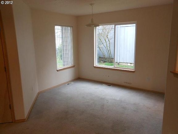 2nd image of 272 SE 29th Ave #2