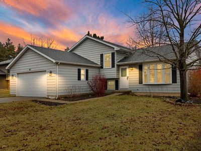 811 N Beck Rd, Lindenhurst, IL, 60046