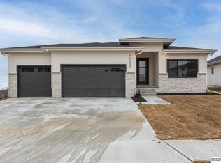 11507 S 190th St, Gretna, NE 68028