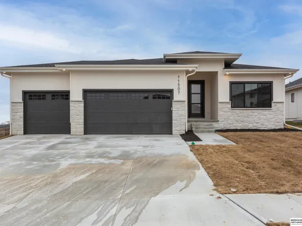 11507 S 190th St, Gretna, NE 68028