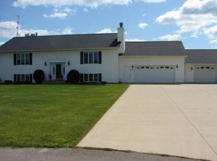 54051 241st St, Austin, MN 55912