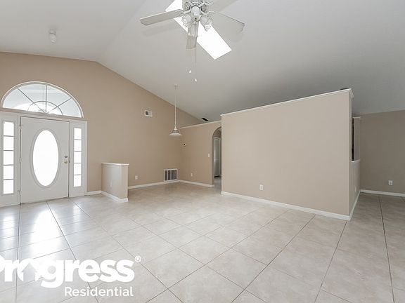 3rd image of 1449 Crawford Dr
