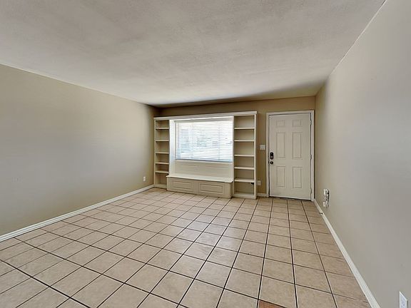 5th image of 4122 W Echo Ln