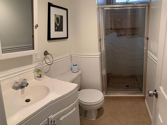 5th image of 85 Chester Pl #B