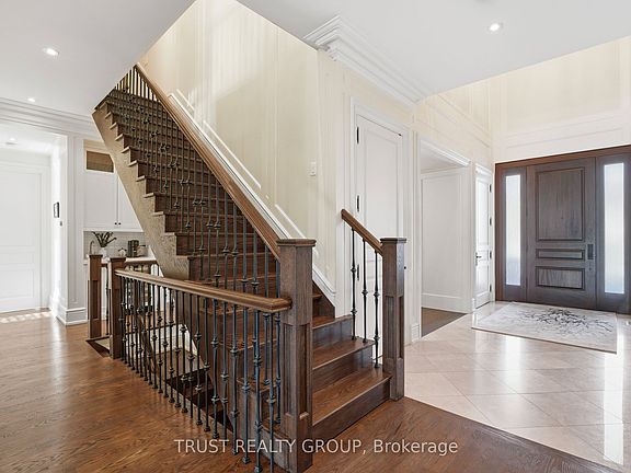 4th image of 1372 Duncan Rd