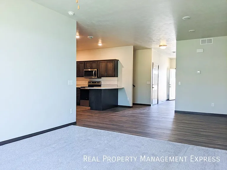 5404 S Dubuque Ave — Photo 5