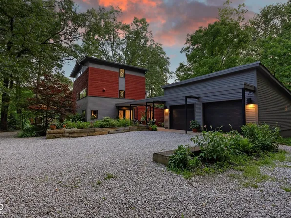 7654 N Shilo Rd, Unionville, IN 47468
