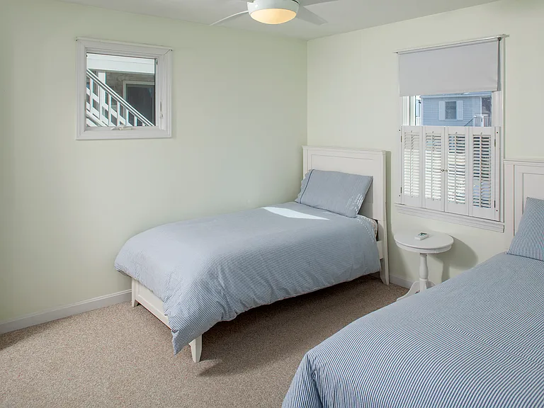 55 Ocean Dr — Photo 8