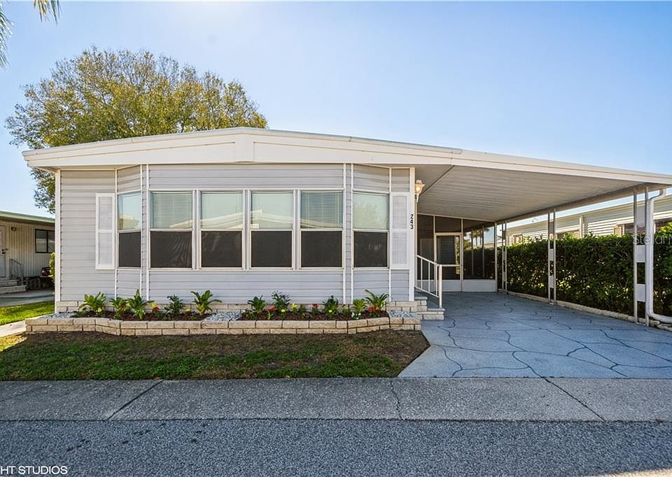1st image of 243 Pelican Dr N