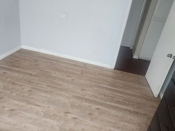 4th image of 15735 Malaga Dr