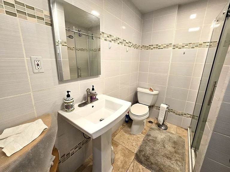 3027 S Princeton Ave #2 — Photo 7