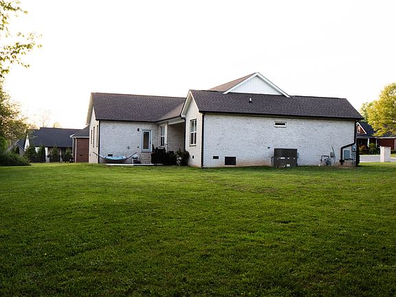 4th image of 50 Coleson Cir