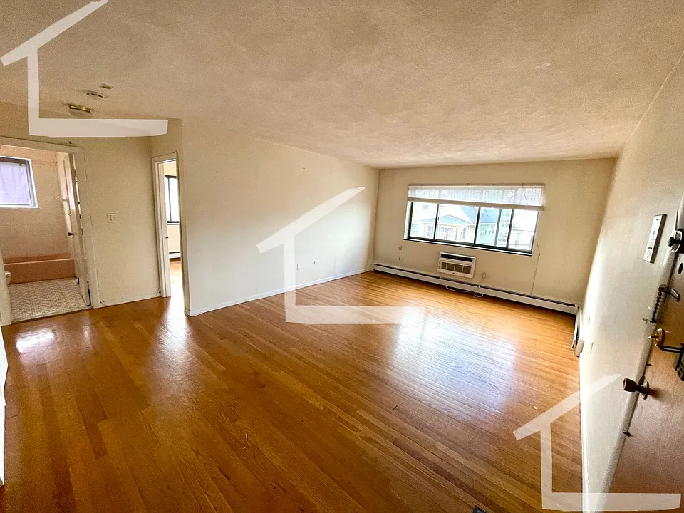 24-30 Allston St #24