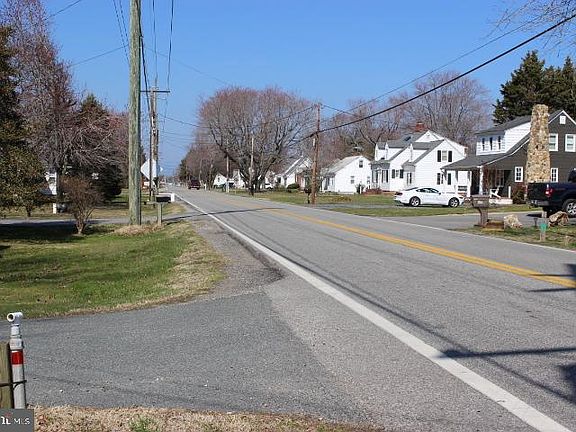 4th image of 4025 Main St