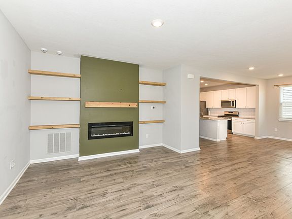 5th image of 2606 Plano Dr