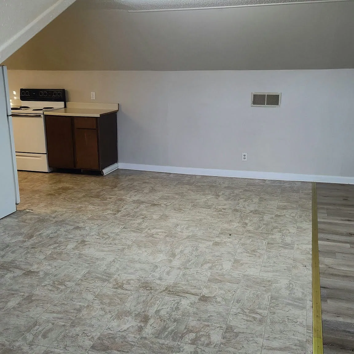 2 bed, $1,225 — Photo 4