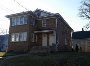 825-27 Seminary St, Rockford, IL