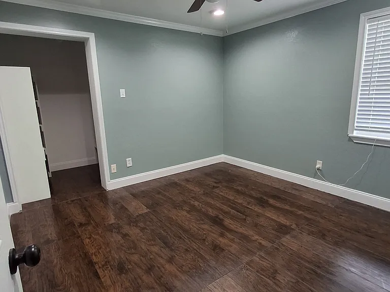 4403 Harvey Dr — Photo 6