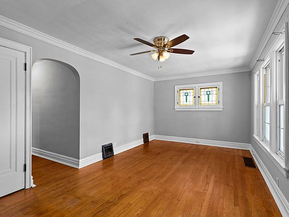 4th image of 4011 McDonald Ave