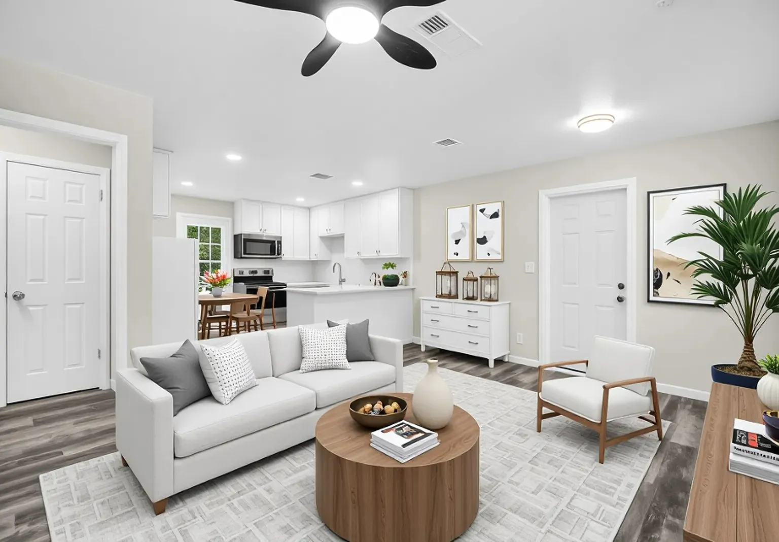 2 bed, 776 sqft, $1,049 — Photo 1
