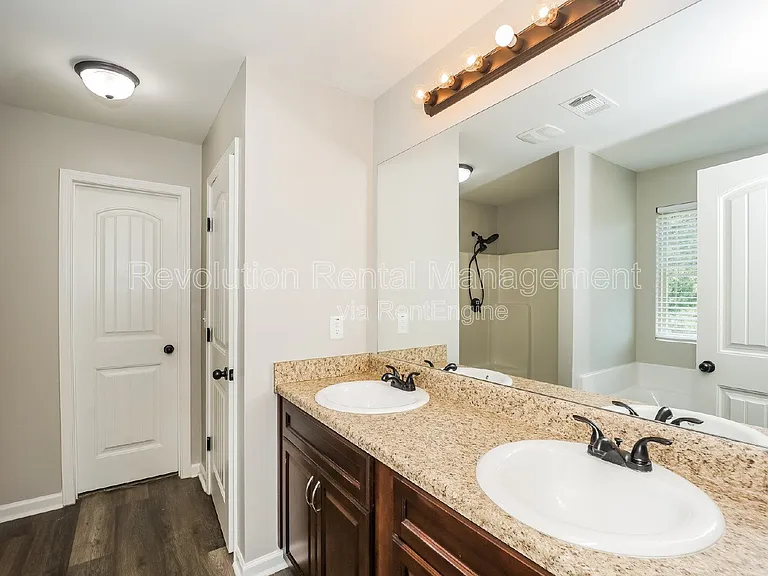 116 Slate Dr — Photo 8