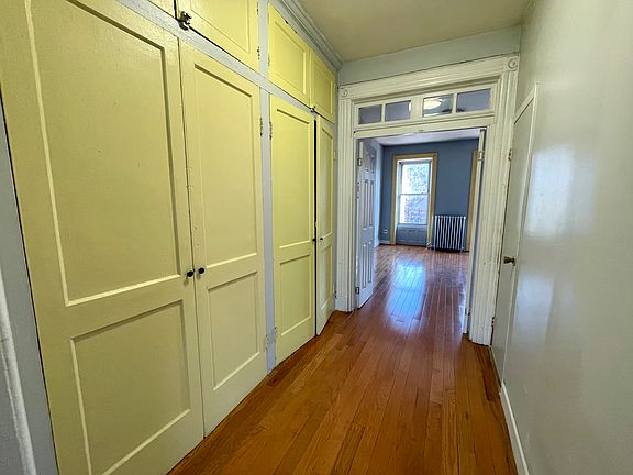 2nd image of 217 Van Buren St #2