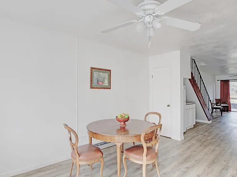 19096 Dyer Ct #5 — Photo 7