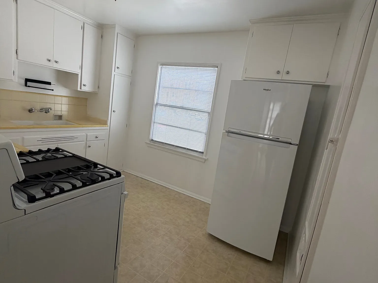 1 bed, $2,195 — Photo 4