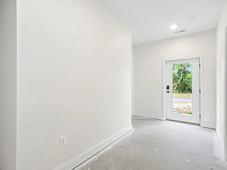 5116 Shore Dr — Photo 91