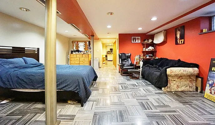 Sold by Neuhaus Realty, Inc. | media 22
