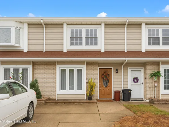 48 Adrianne Ln, Staten Island, NY 10303