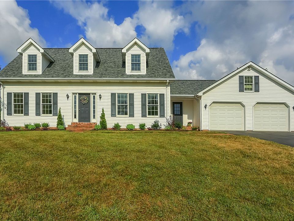 1st image of 115 Jenny Dr