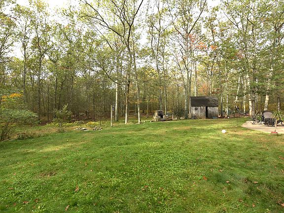 3rd image of 431 Perry Hill Rd