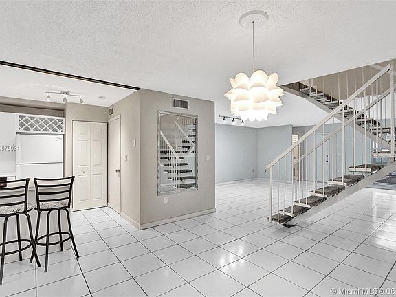 2nd image of 6530 Kendale Lakes Dr APT 1309