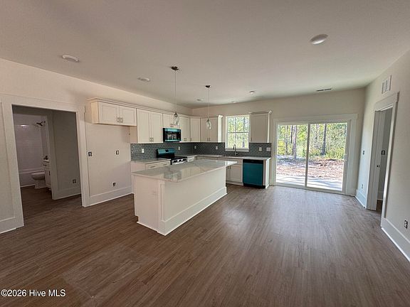 2nd image of 535 Woodhaven Road