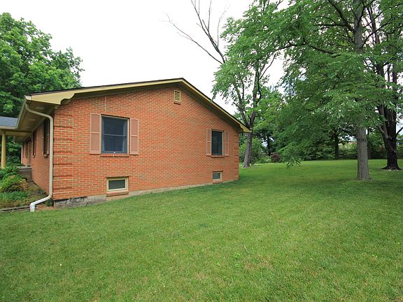 5th image of 480 Seeley Dr