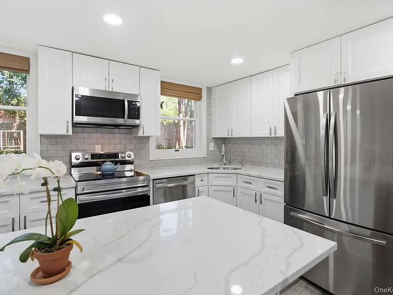 1A Gerald Ln — Photo 8