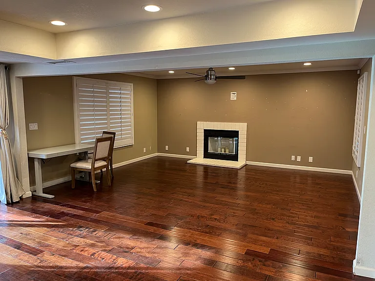 10423 Madrid Way — Photo 6
