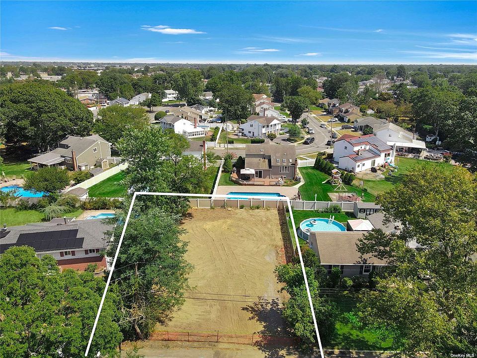 45 Dahlia Ln, Deer Park, NY 11729 MLS 3429277 Zillow