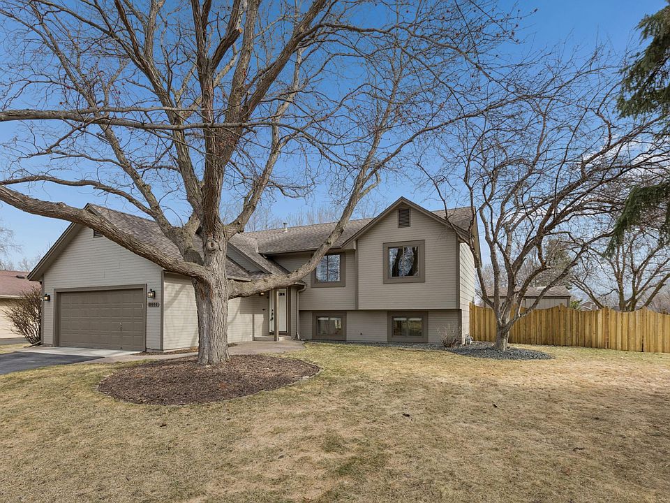 8444 Underwood Ln N, Maple Grove, MN 55369 | Zillow