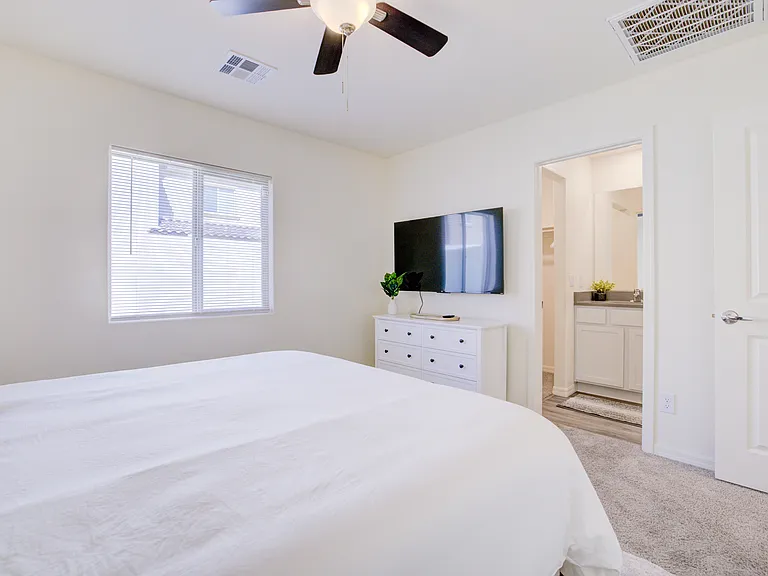 1586 Oro Grande Dr — Photo 25