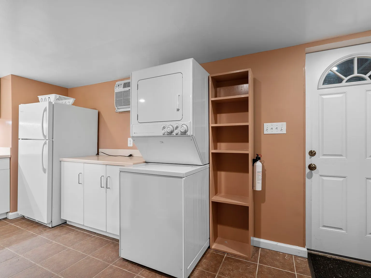 1 bed, $2,000 — Photo 4