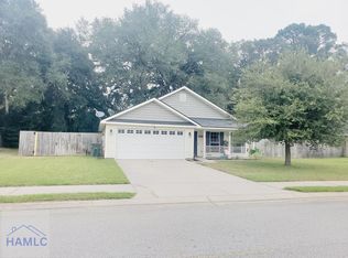 215 Guyett Ave, Hinesville, GA 31313