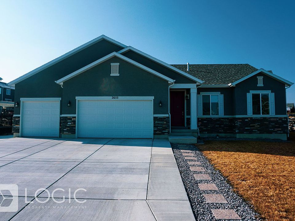 1st image of 2653 S Shorewood Dr